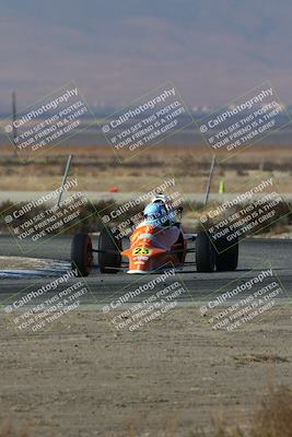 media/Nov-17-2024-CalClub SCCA (Sun) [[5252d9c58e]]/Group 5/Qual (Star Mazda Entrance)/